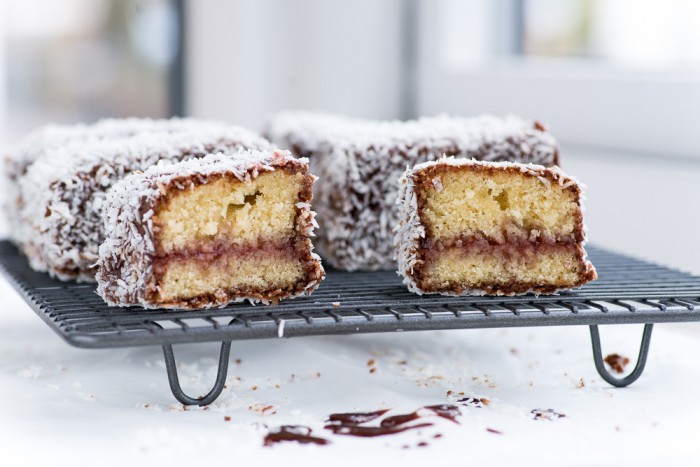 Lamingtons recipe Australian cake