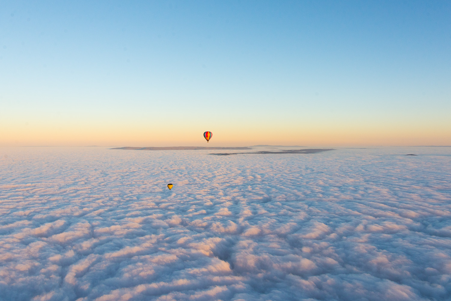 sunrise hot balloon flight over Yarra Valley in Australia