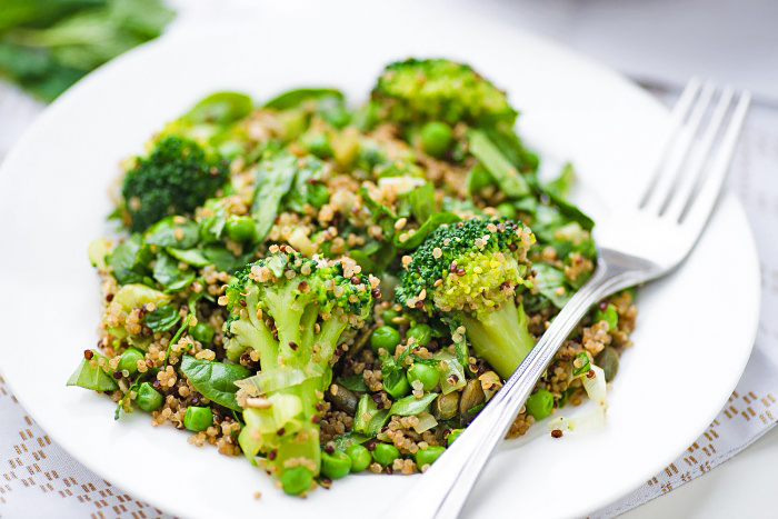 Supergreen Quinoa Salad with Broccoli, Peas, Spinach & Herbs