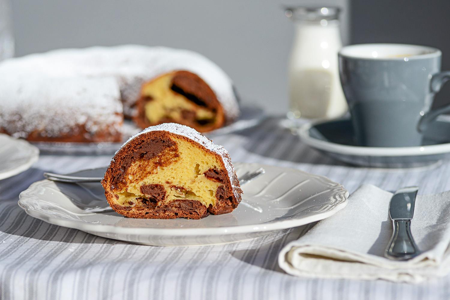 Chocolate, Yoghurt and Avocado Cake