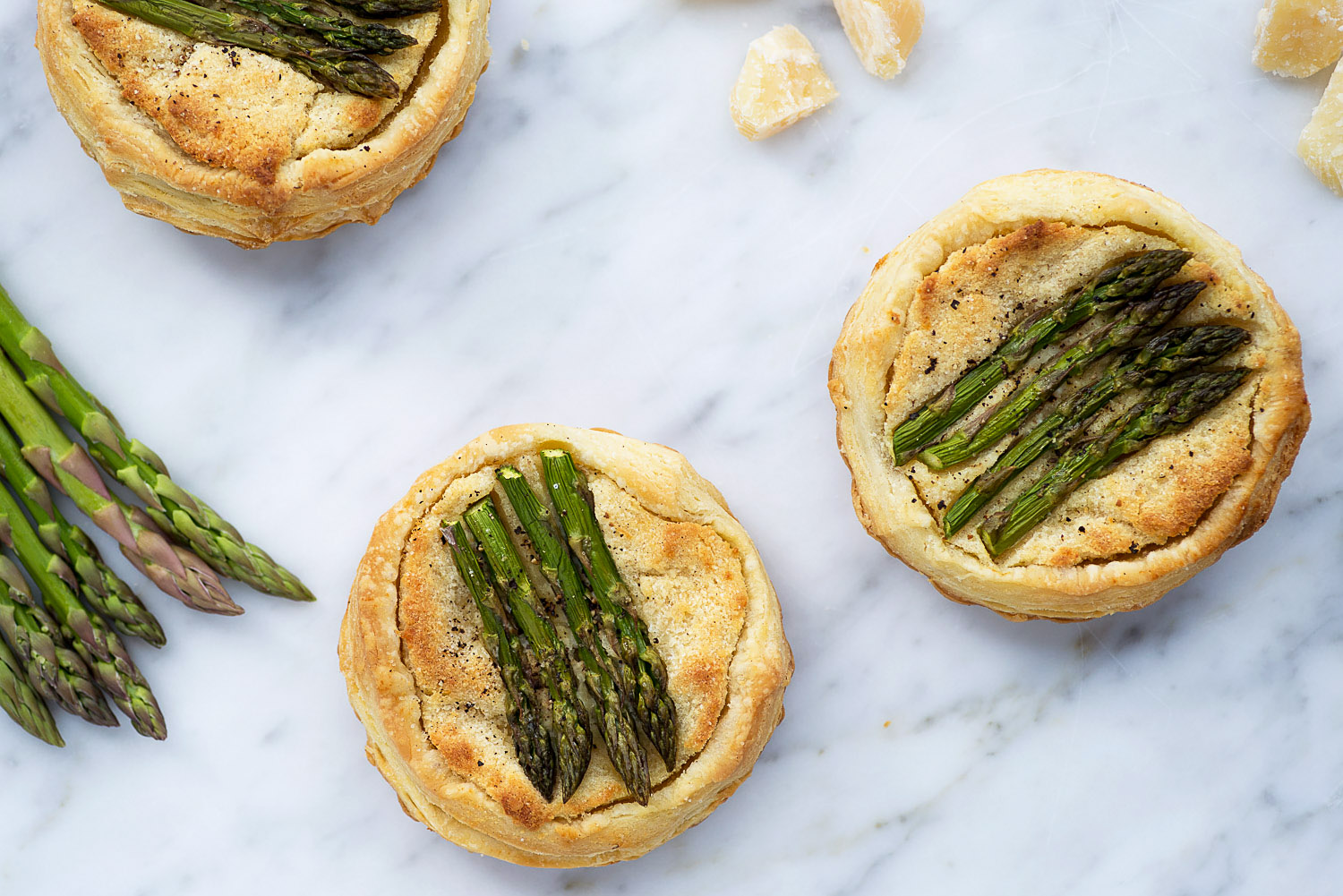 Asparagus, Almond and Grana Padano Tart | Mondomulia