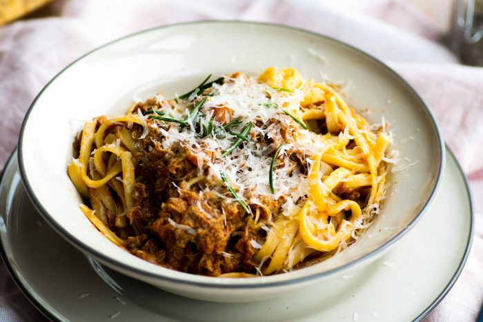 Linguine with slow cooked chicken