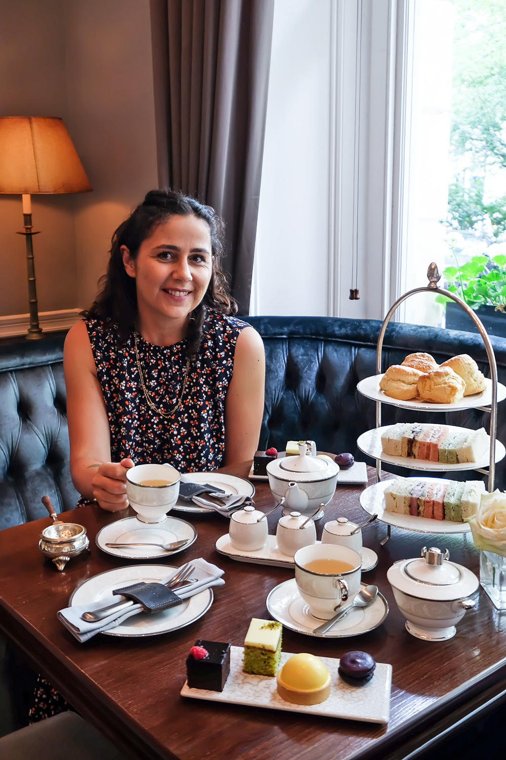 Afternoon tea at The Hyde Bar at Roseate House London, a luxury boutique hotel with 48 rooms and suites across three connecting Grade-II townhouses in Westbourne Terrace | Mondomulia