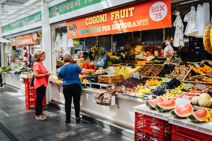 Testaccio Neighborhood Food and Market Tour in Rome with Devour Tours | Mondomulia