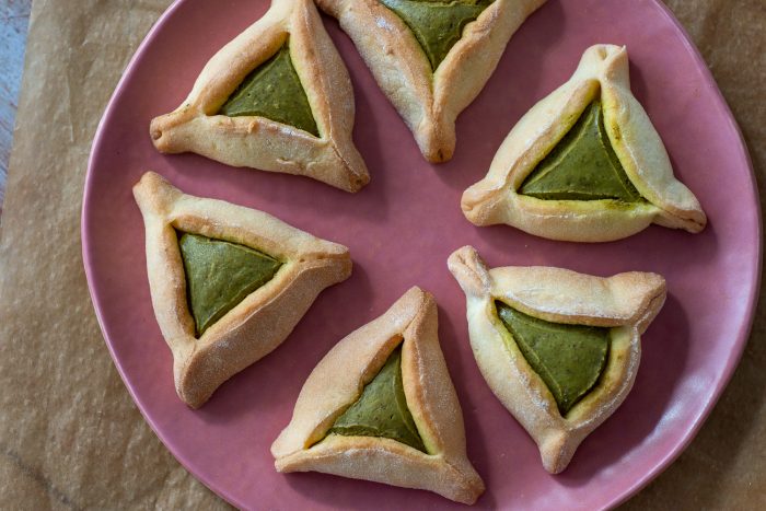 Jewish Hamantaschen Cookies with Pistachio Butter | Mondomulia