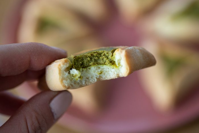 Jewish Hamantaschen Cookies with Pistachio Butter | Mondomulia