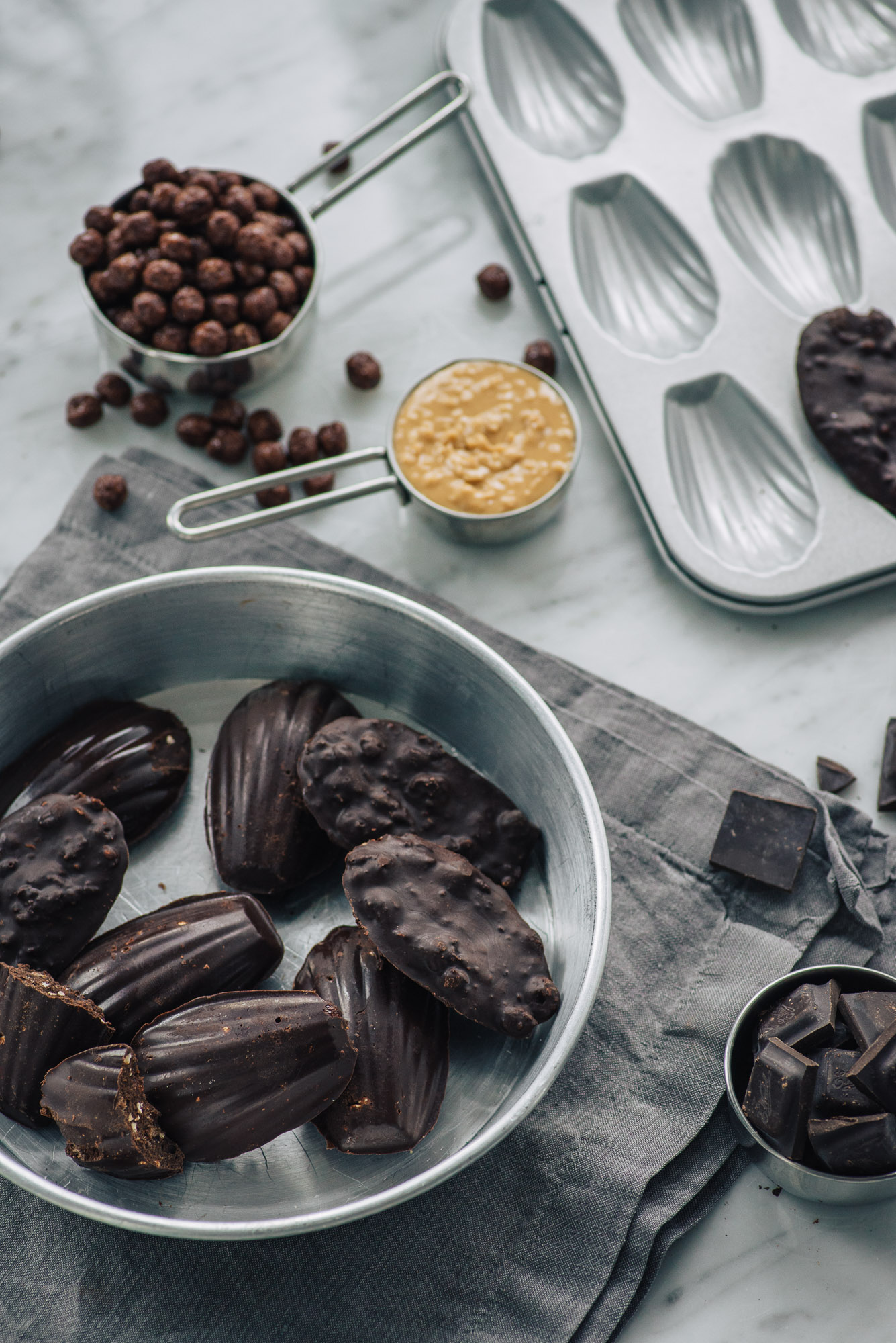 No Bake Chocolate Peanut Butter Cereal Puffs Bars