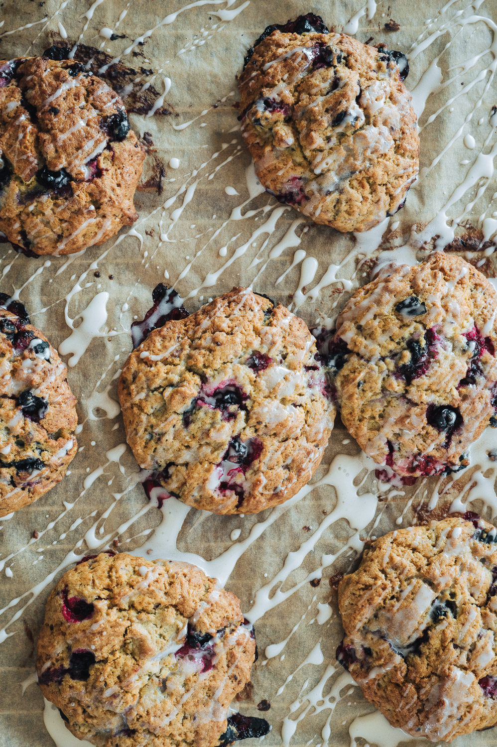 Quick and easy drop biscuits with whole blueberries. Recipe adapted from New York Times Cooking. #mondomulia