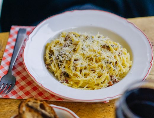 spaghetti alla carbonara pasta dish