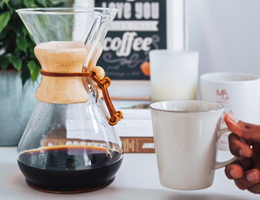 filter coffee brewed with a chemex brewer - Mondomulia