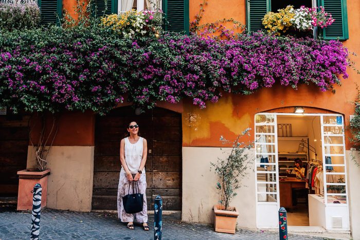 Mondomulia | Girl in front of old building in quartiere Monti, Rome, Italy Mondomulia | Girl in front of old building in quartiere Monti, Rome, Italy