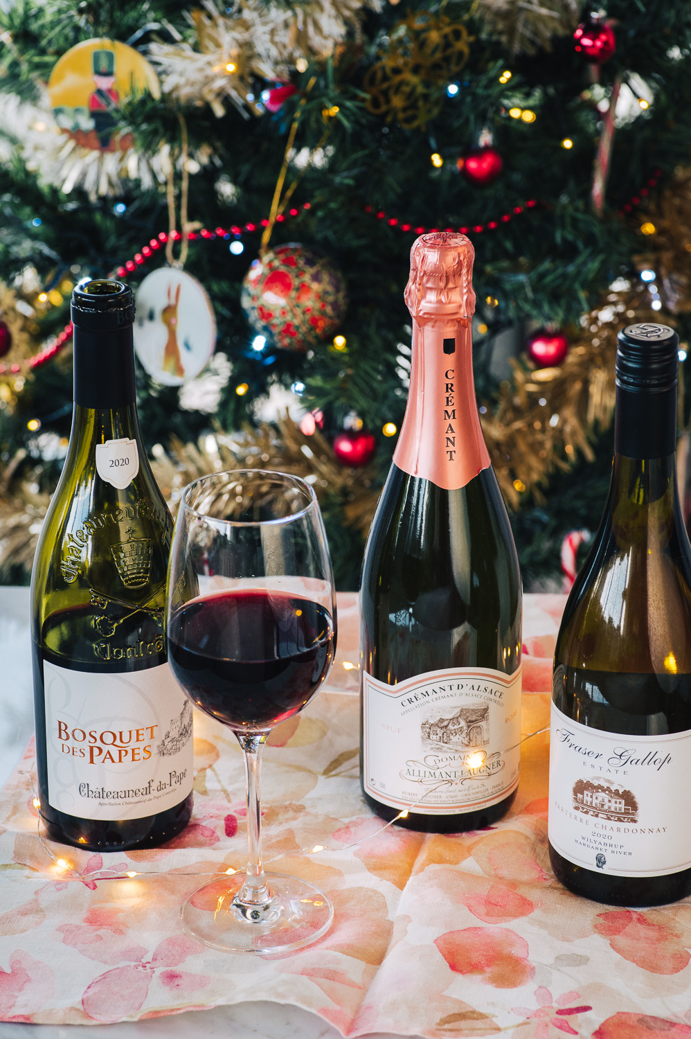 Red, white and sparkling wine bottled as part of Christmas tasting case by 8wines Red, white and sparkling wine bottled as part of Christmas tasting case by 8wines