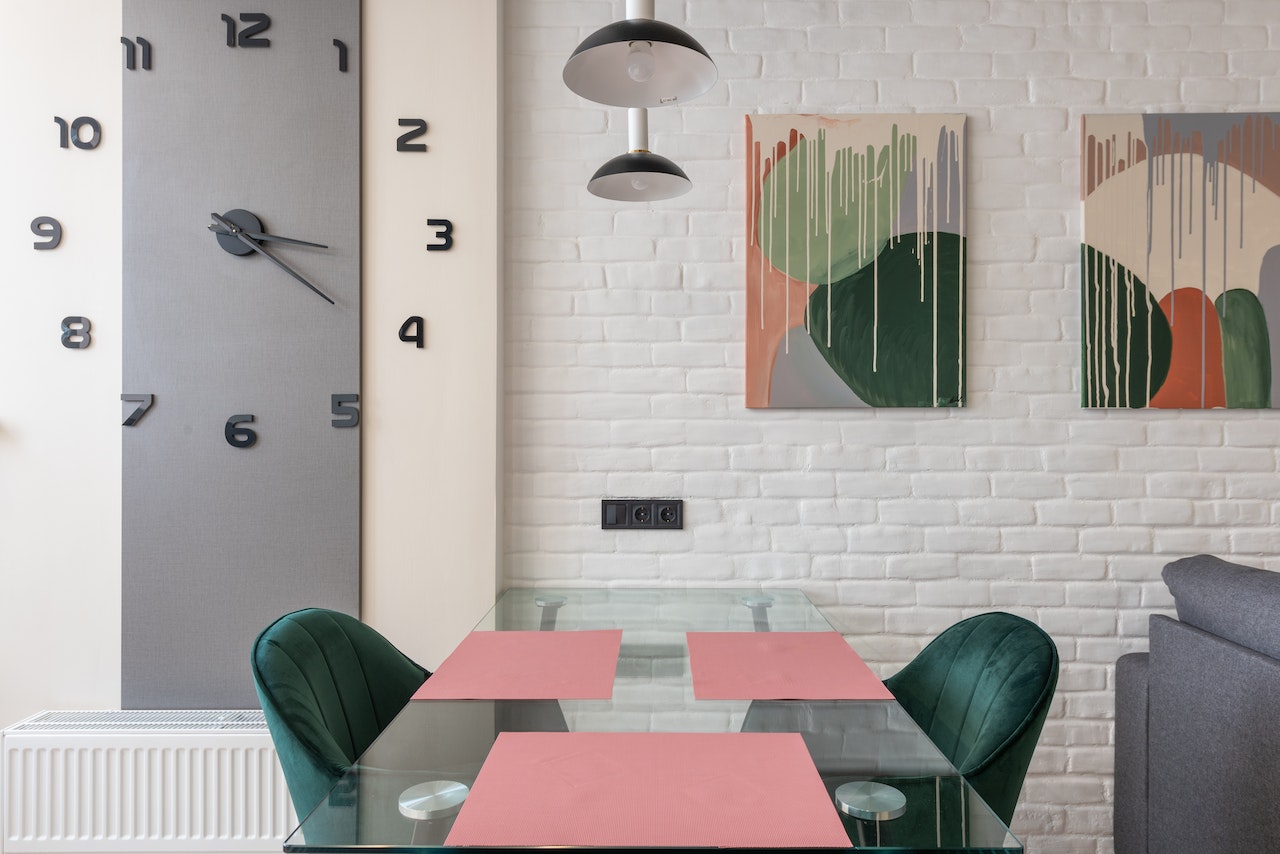 table in modern dining room, home decor