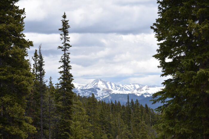 snowy peaks in the Colorado Rocky Mountains, United States snowy peaks in the Colorado Rocky Mountains, United States